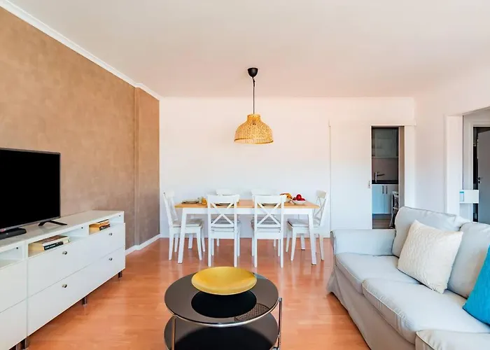 Hang Your Hat * Lisbon