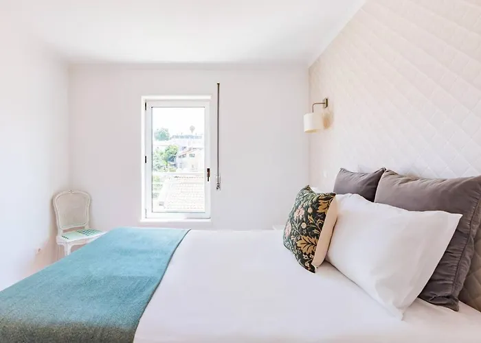 Hang Your Hat Lisbon